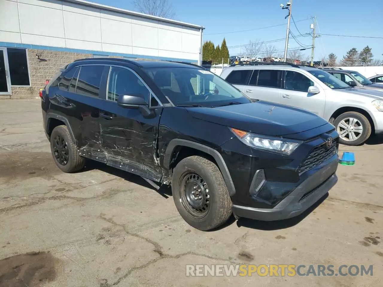 4 Photograph of a damaged car 2T3F1RFV2LC070079 TOYOTA RAV4 2020