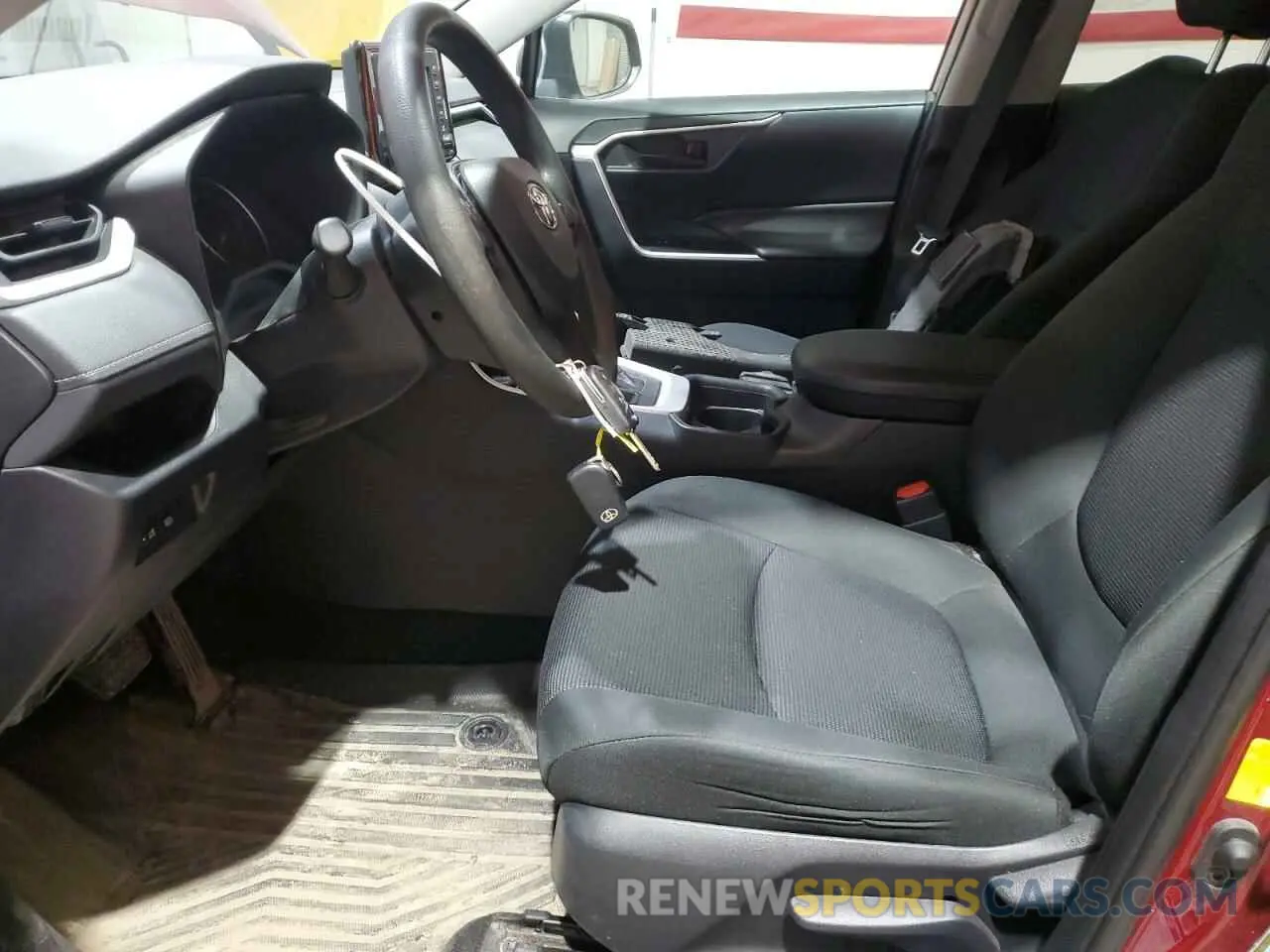 7 Photograph of a damaged car 2T3F1RFV2LC108491 TOYOTA RAV4 2020