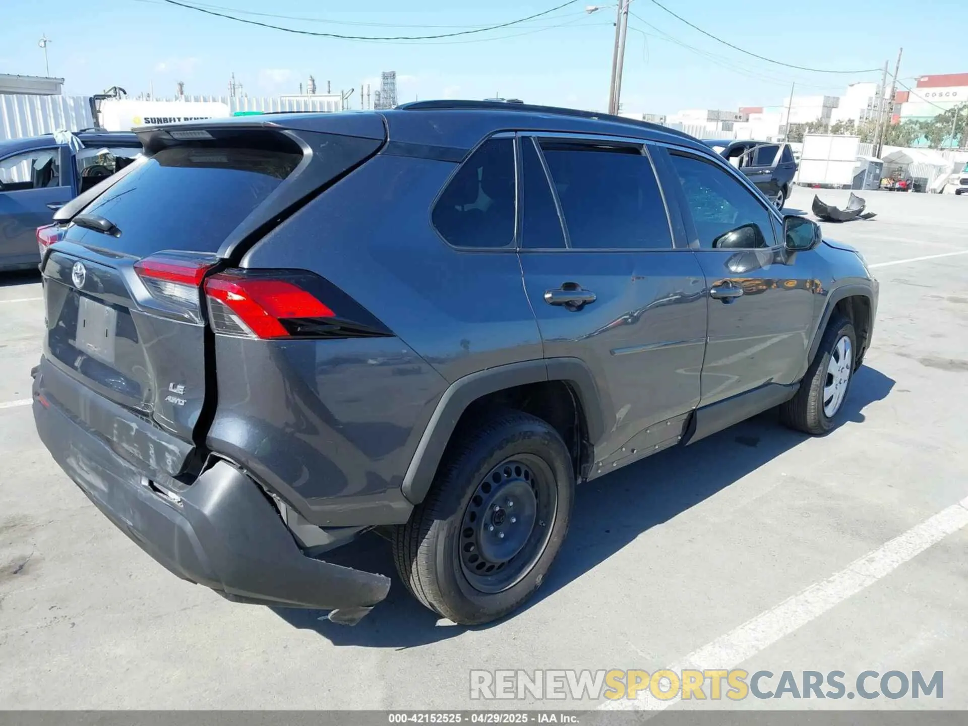 4 Photograph of a damaged car 2T3F1RFV2LC115473 TOYOTA RAV4 2020