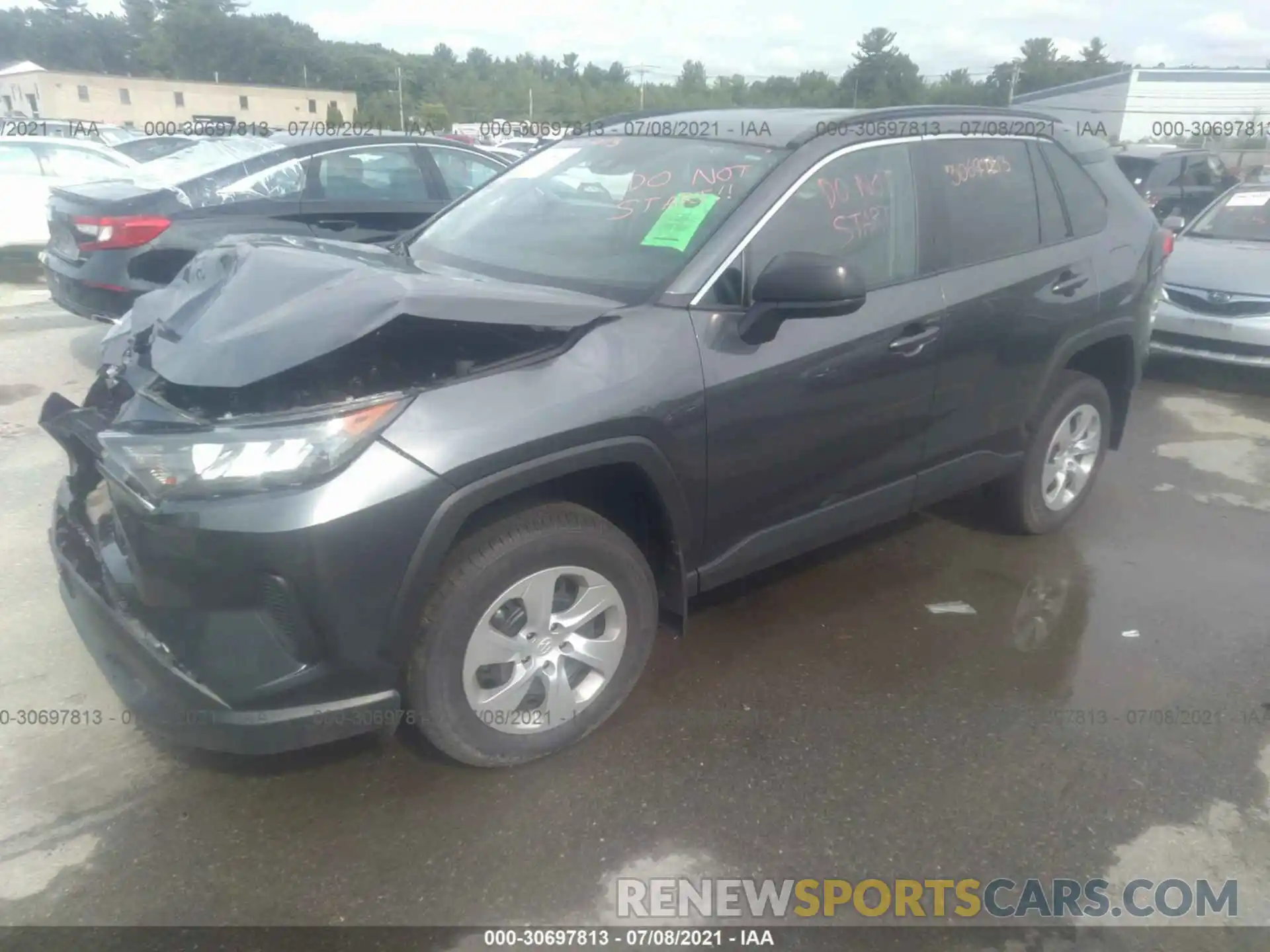 2 Photograph of a damaged car 2T3F1RFV2LC132922 TOYOTA RAV4 2020