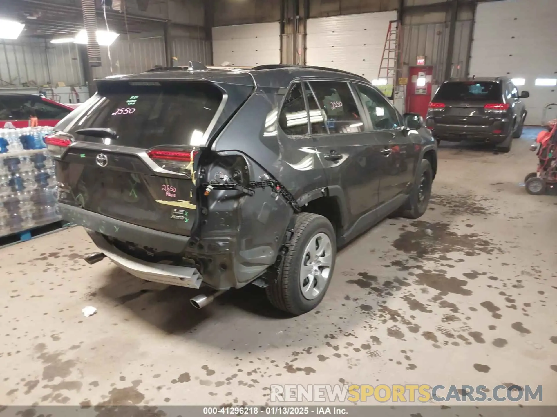 4 Photograph of a damaged car 2T3F1RFV2LW085535 TOYOTA RAV4 2020