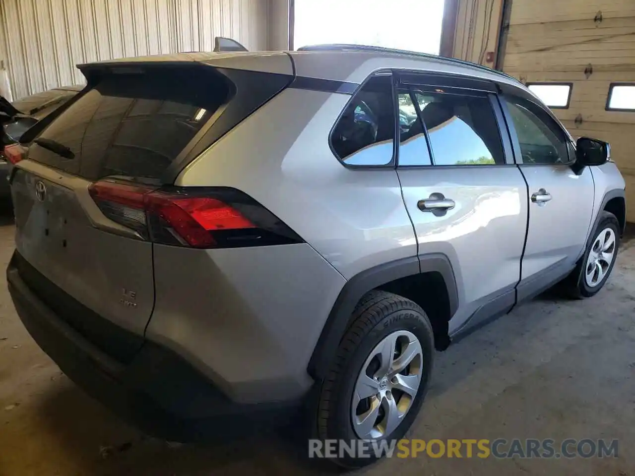 4 Photograph of a damaged car 2T3F1RFV2LW088810 TOYOTA RAV4 2020