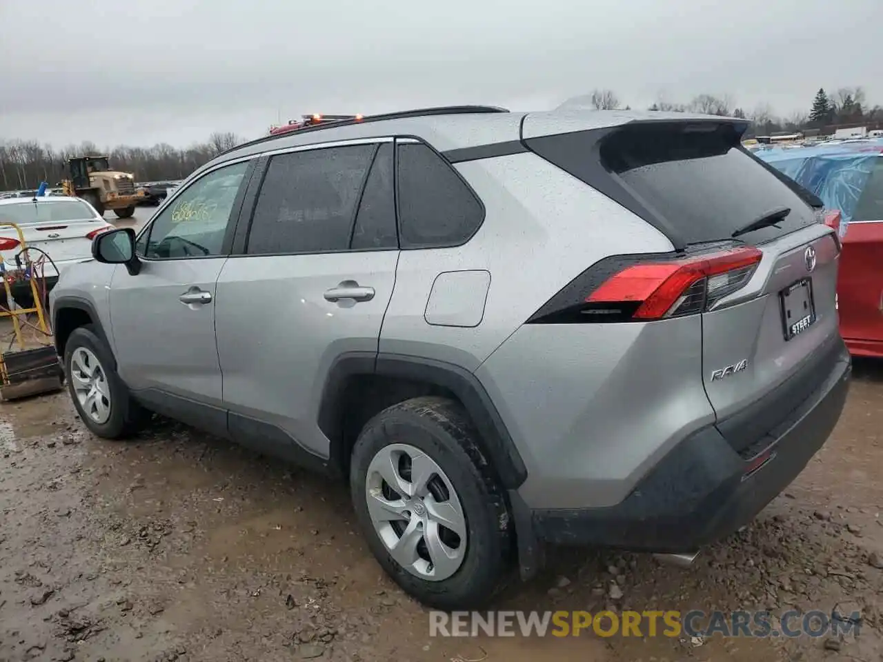 2 Photograph of a damaged car 2T3F1RFV2LW100907 TOYOTA RAV4 2020