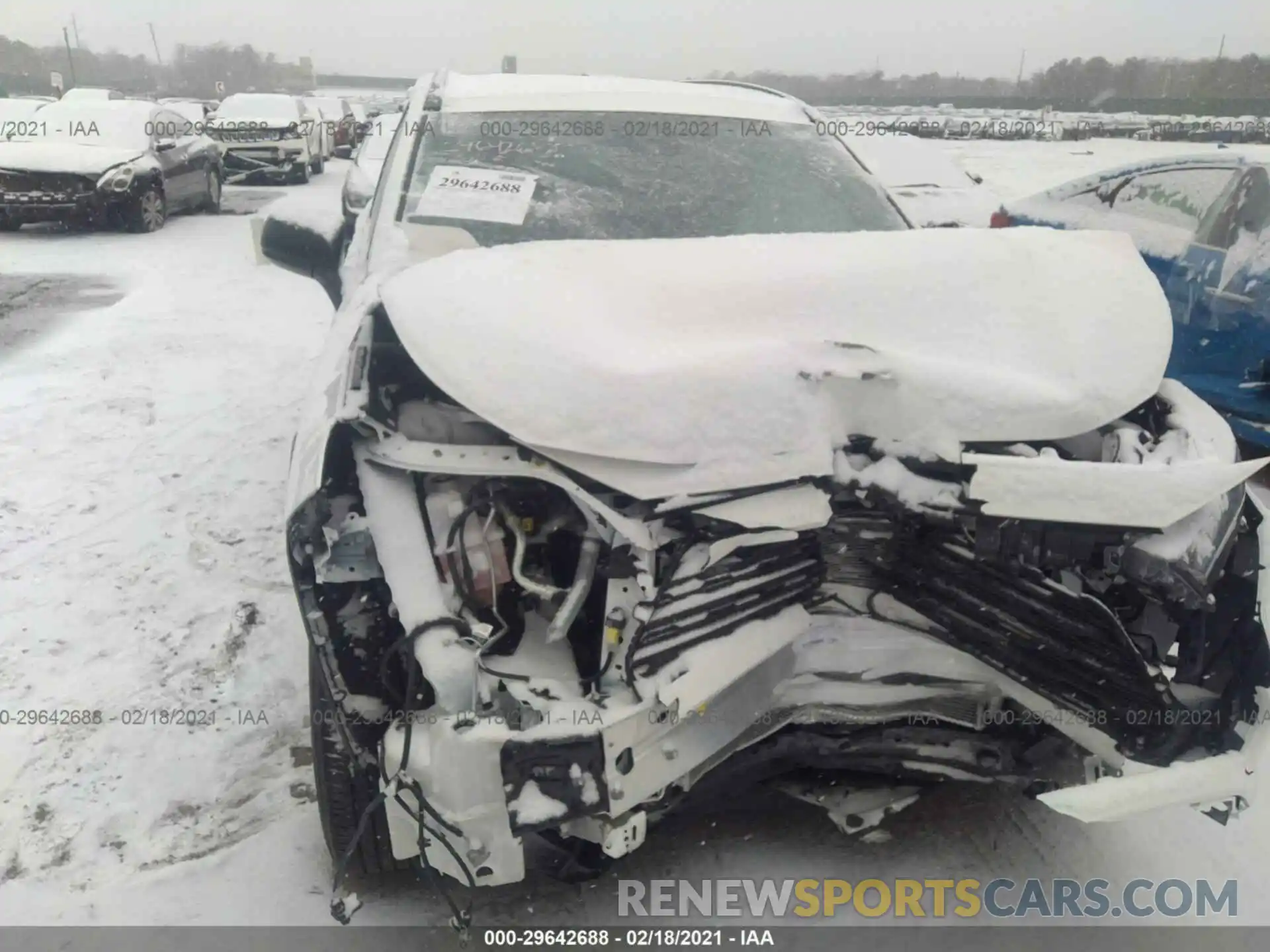 6 Photograph of a damaged car 2T3F1RFV2LW101040 TOYOTA RAV4 2020