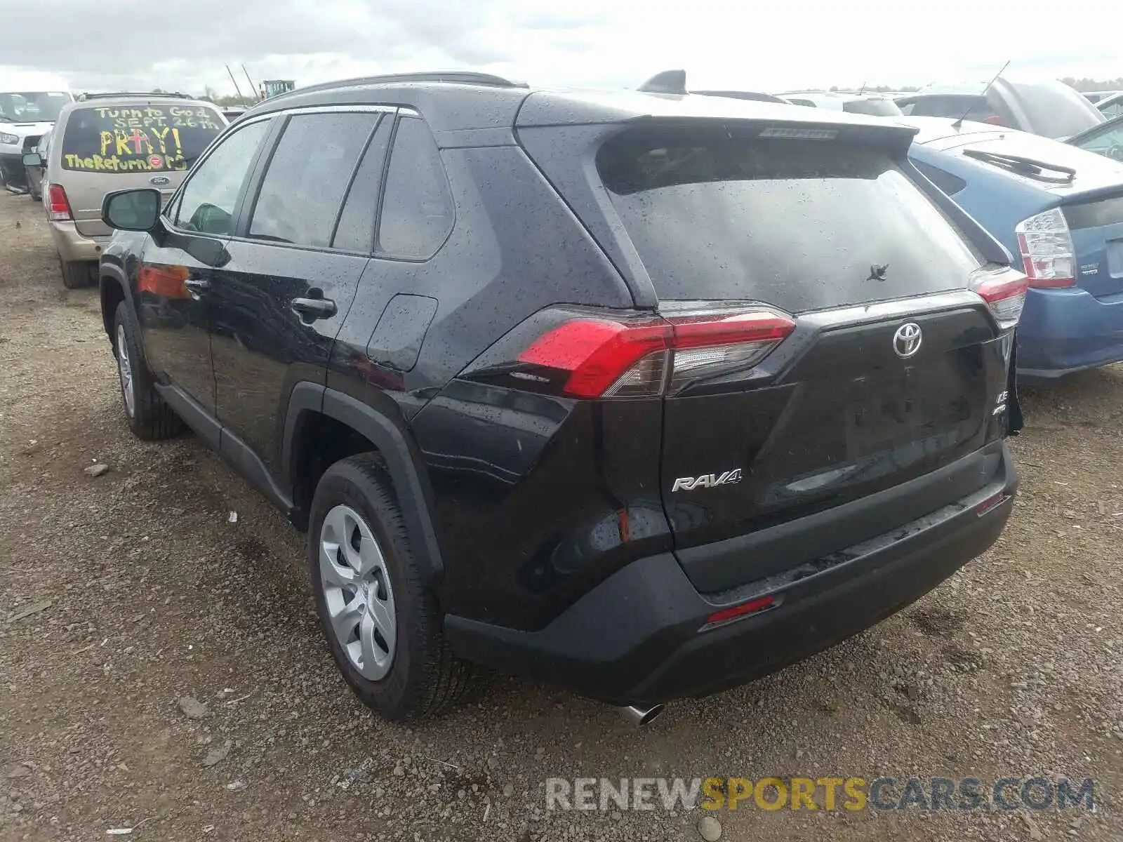 3 Photograph of a damaged car 2T3F1RFV2LW110787 TOYOTA RAV4 2020