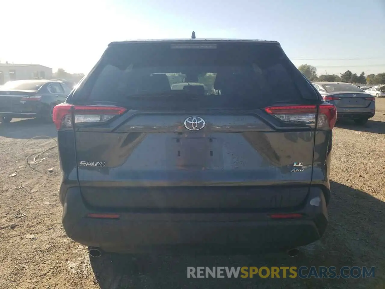 6 Photograph of a damaged car 2T3F1RFV3LC072942 TOYOTA RAV4 2020