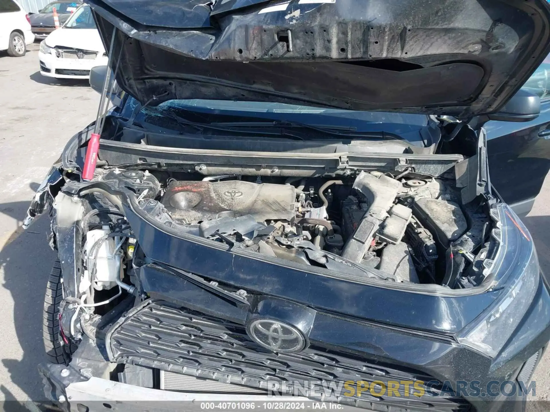 10 Photograph of a damaged car 2T3F1RFV3LC096318 TOYOTA RAV4 2020
