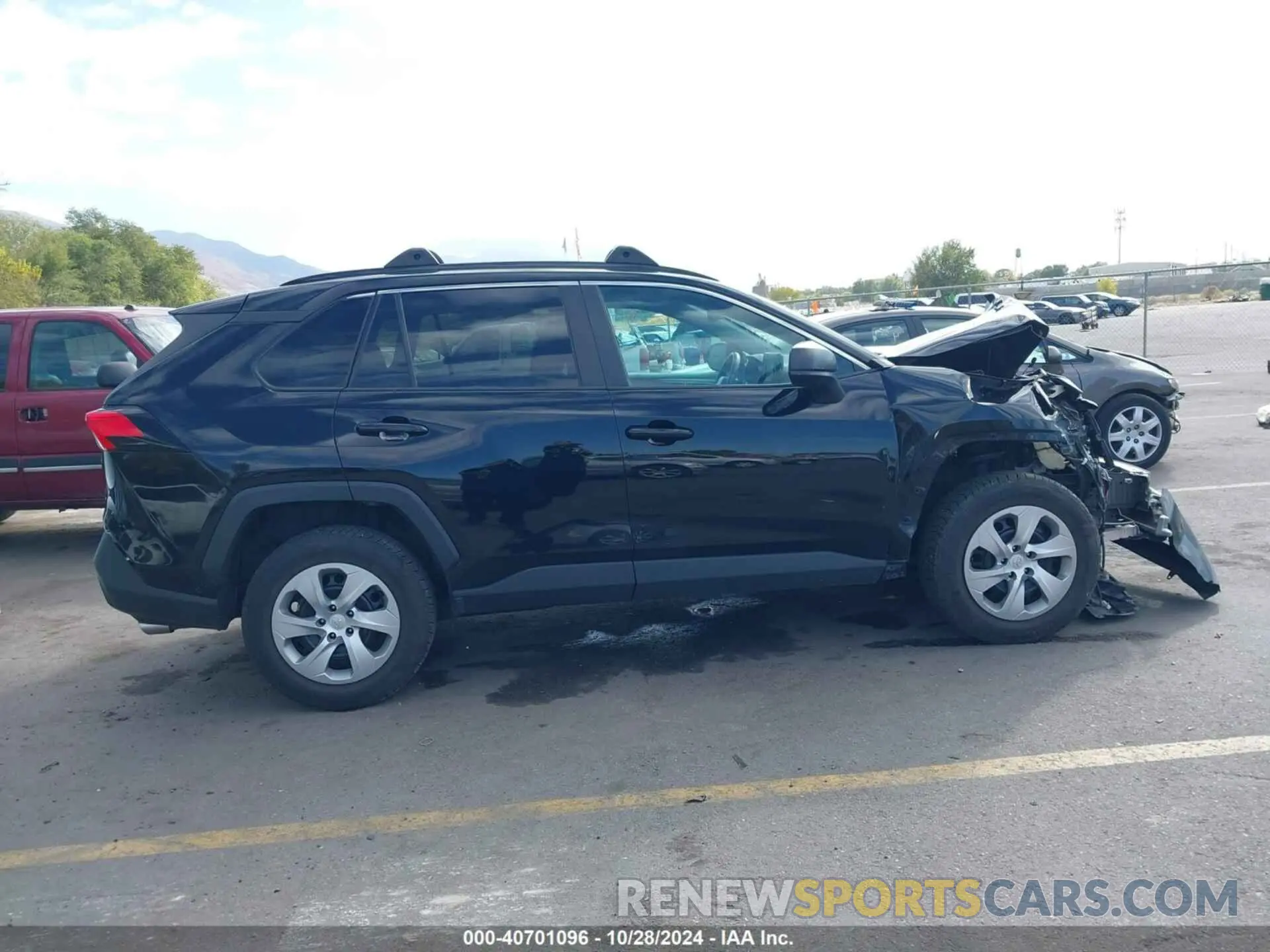 14 Photograph of a damaged car 2T3F1RFV3LC096318 TOYOTA RAV4 2020