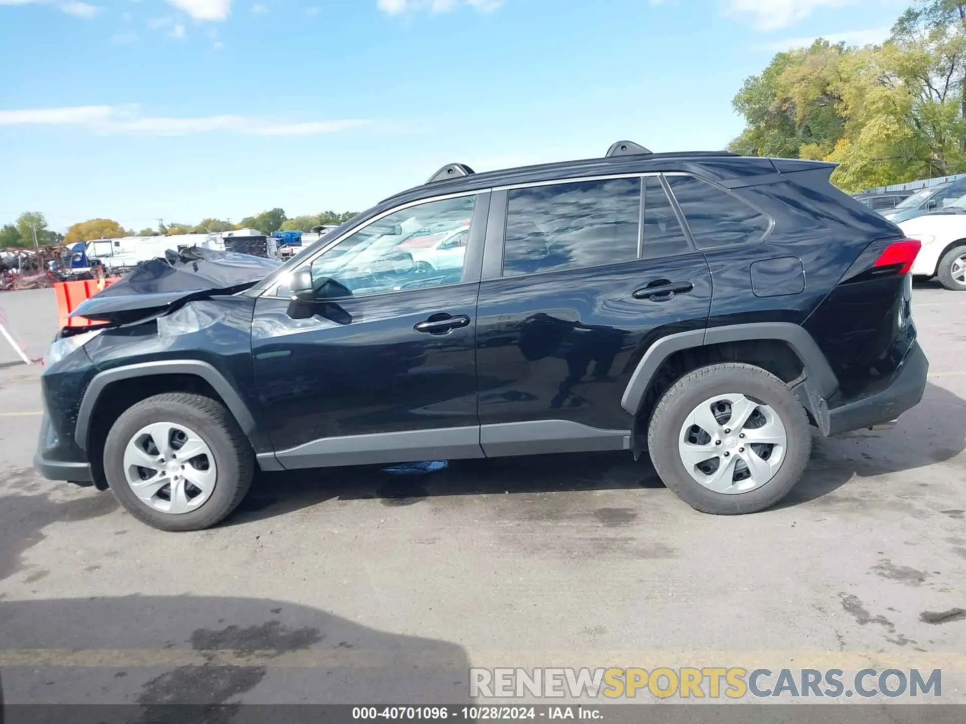 15 Photograph of a damaged car 2T3F1RFV3LC096318 TOYOTA RAV4 2020