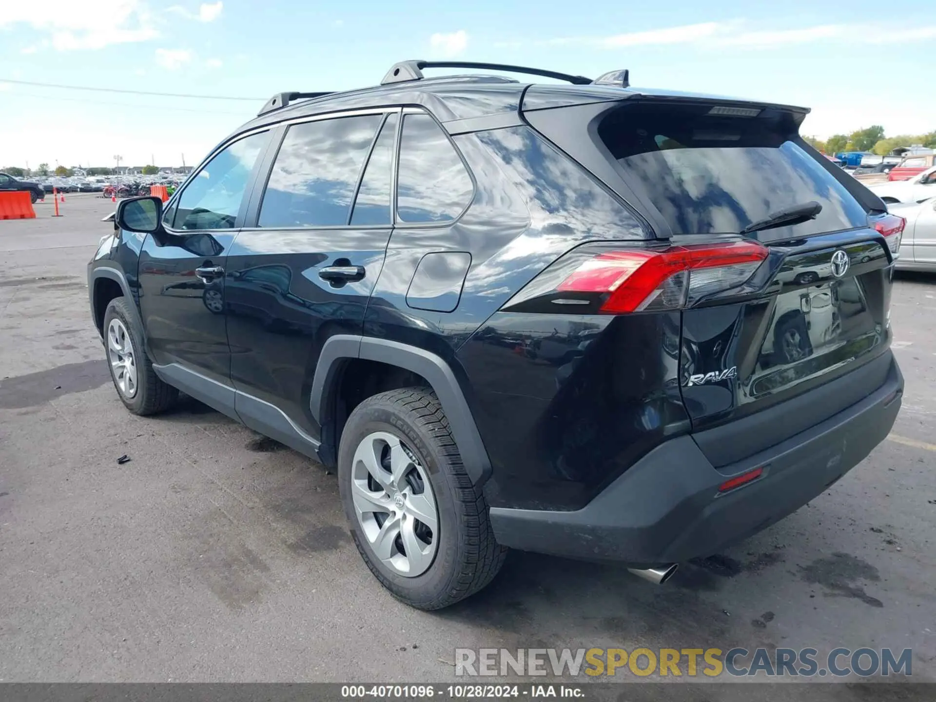 3 Photograph of a damaged car 2T3F1RFV3LC096318 TOYOTA RAV4 2020