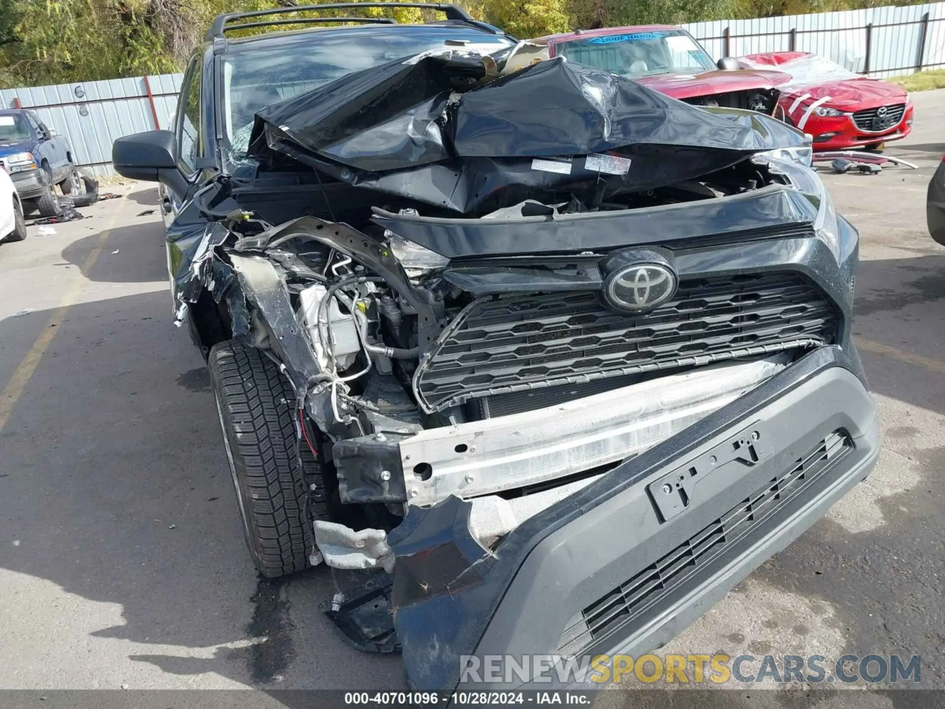 6 Photograph of a damaged car 2T3F1RFV3LC096318 TOYOTA RAV4 2020