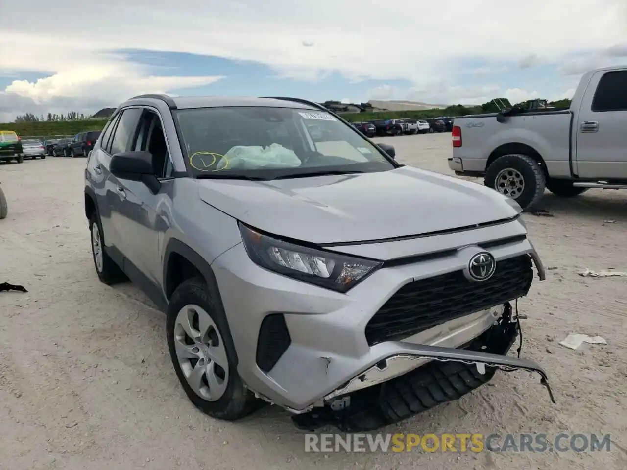 1 Photograph of a damaged car 2T3F1RFV3LC100383 TOYOTA RAV4 2020