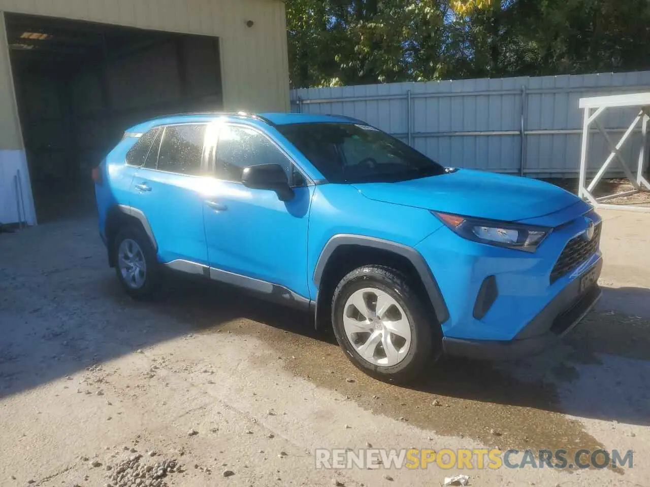 4 Photograph of a damaged car 2T3F1RFV3LC134288 TOYOTA RAV4 2020