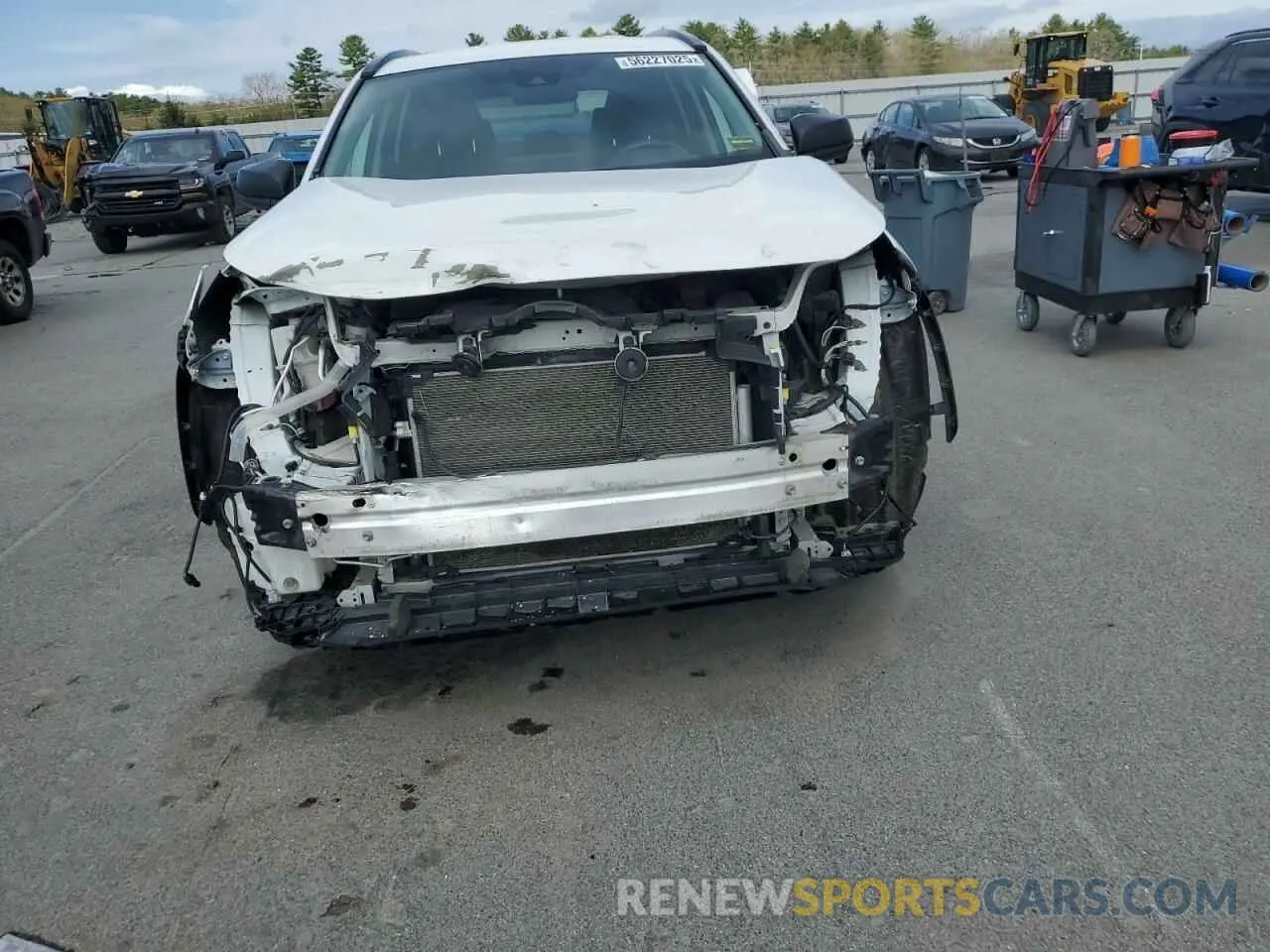 5 Photograph of a damaged car 2T3F1RFV3LW088282 TOYOTA RAV4 2020