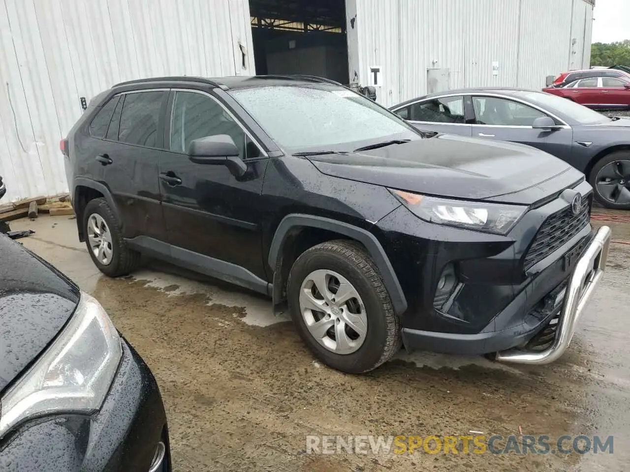 4 Photograph of a damaged car 2T3F1RFV3LW118395 TOYOTA RAV4 2020
