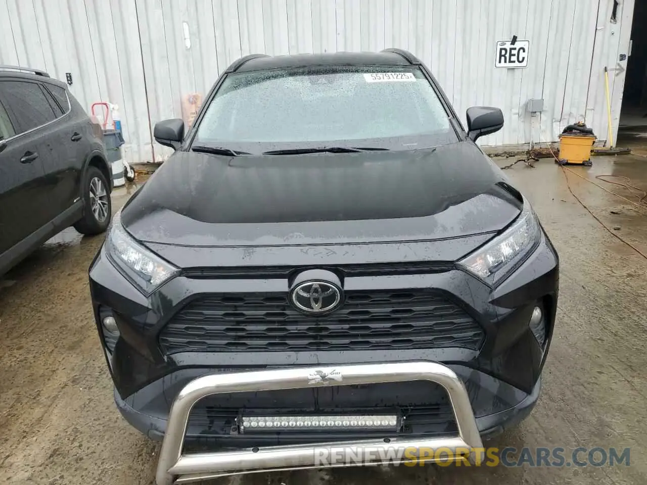 5 Photograph of a damaged car 2T3F1RFV3LW118395 TOYOTA RAV4 2020