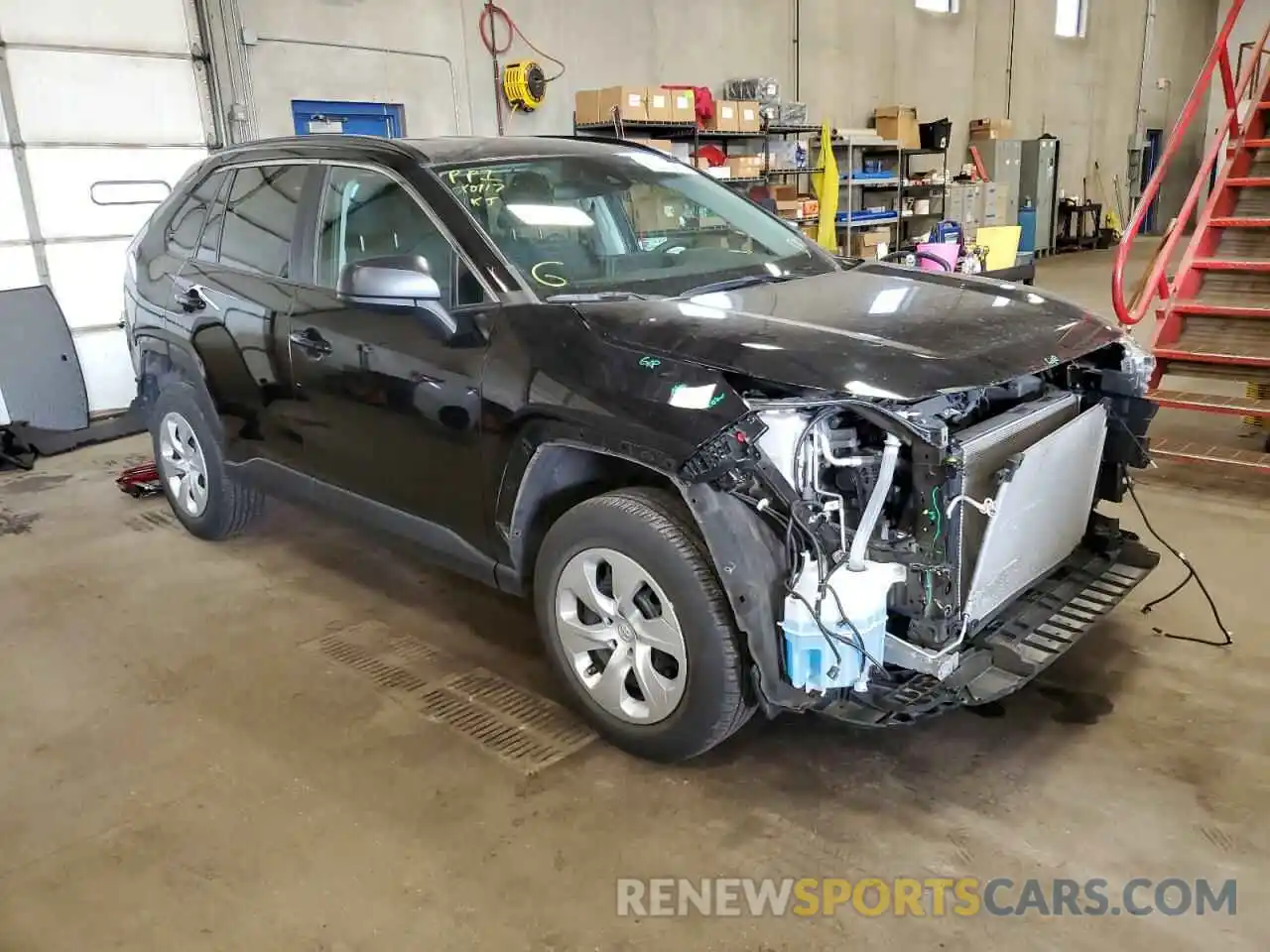 1 Photograph of a damaged car 2T3F1RFV3LW129428 TOYOTA RAV4 2020