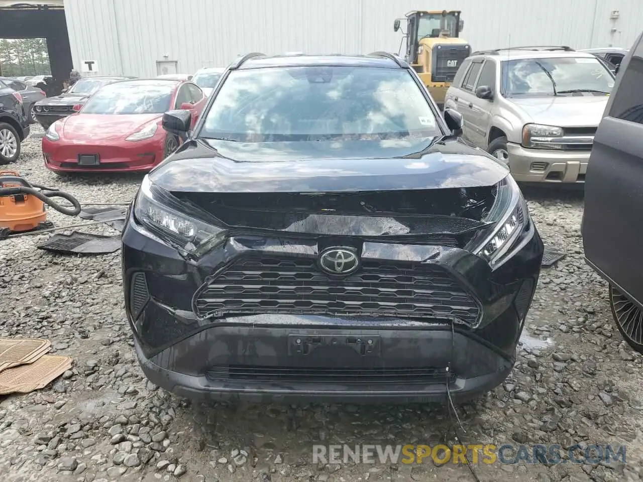 5 Photograph of a damaged car 2T3F1RFV4LC061237 TOYOTA RAV4 2020
