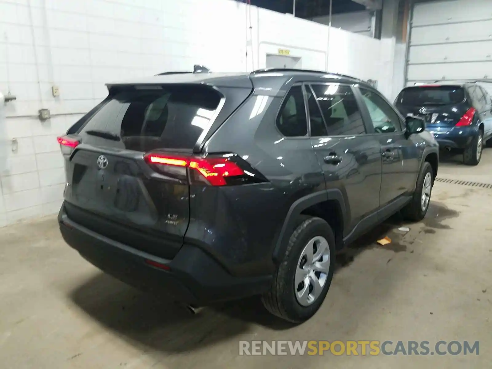 4 Photograph of a damaged car 2T3F1RFV4LC097235 TOYOTA RAV4 2020