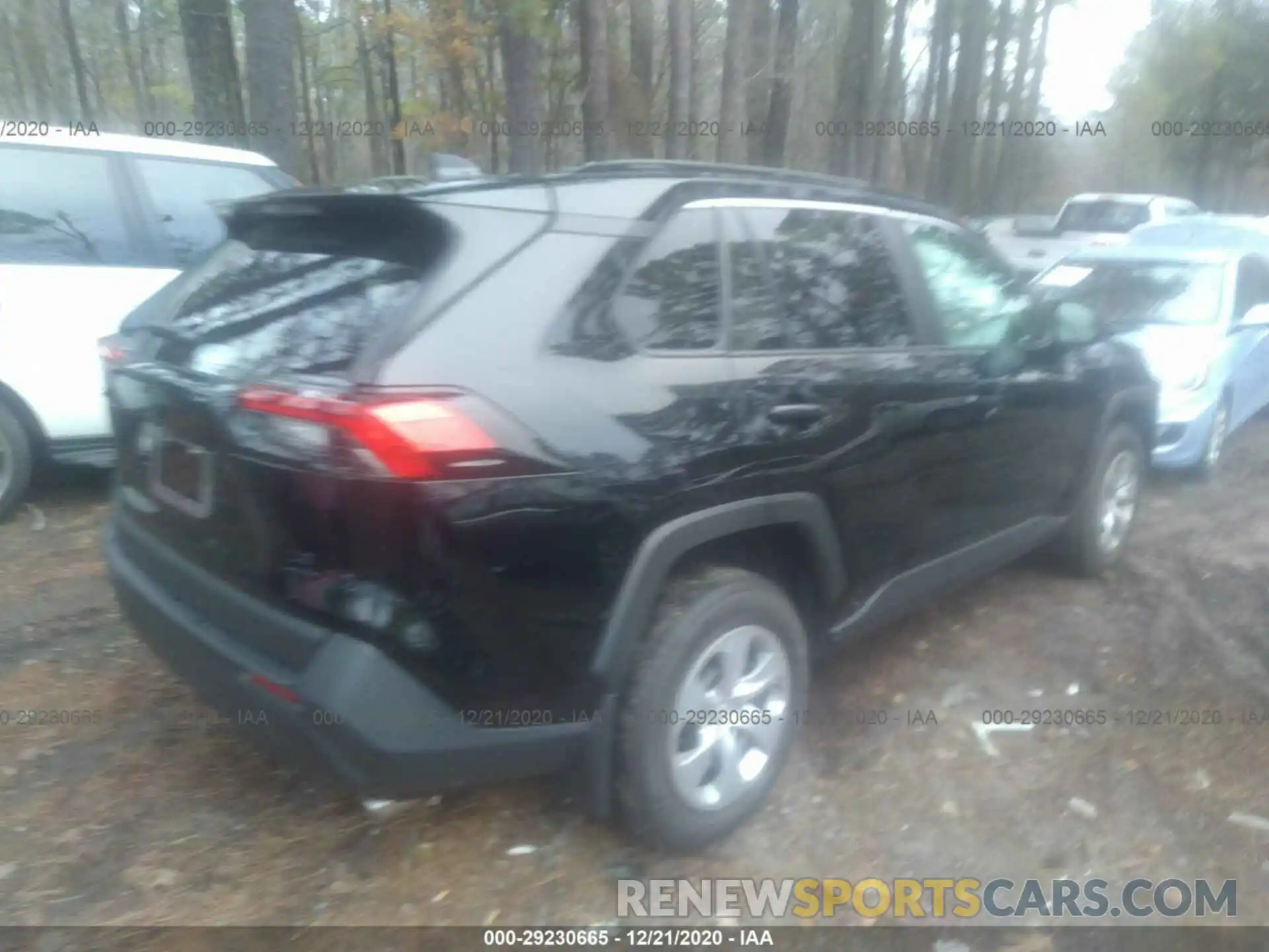 4 Photograph of a damaged car 2T3F1RFV4LW115280 TOYOTA RAV4 2020