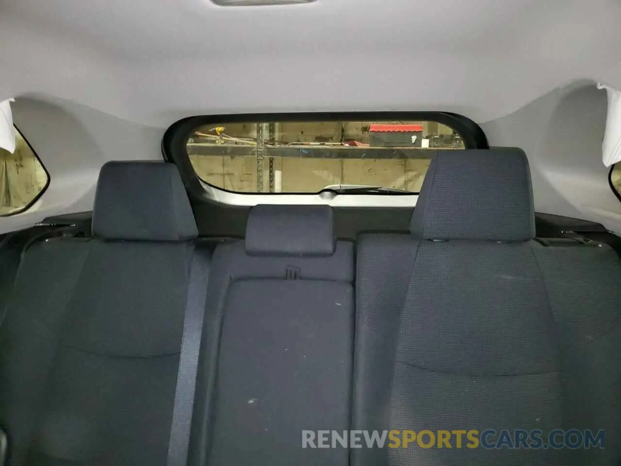 10 Photograph of a damaged car 2T3F1RFV4LW120687 TOYOTA RAV4 2020