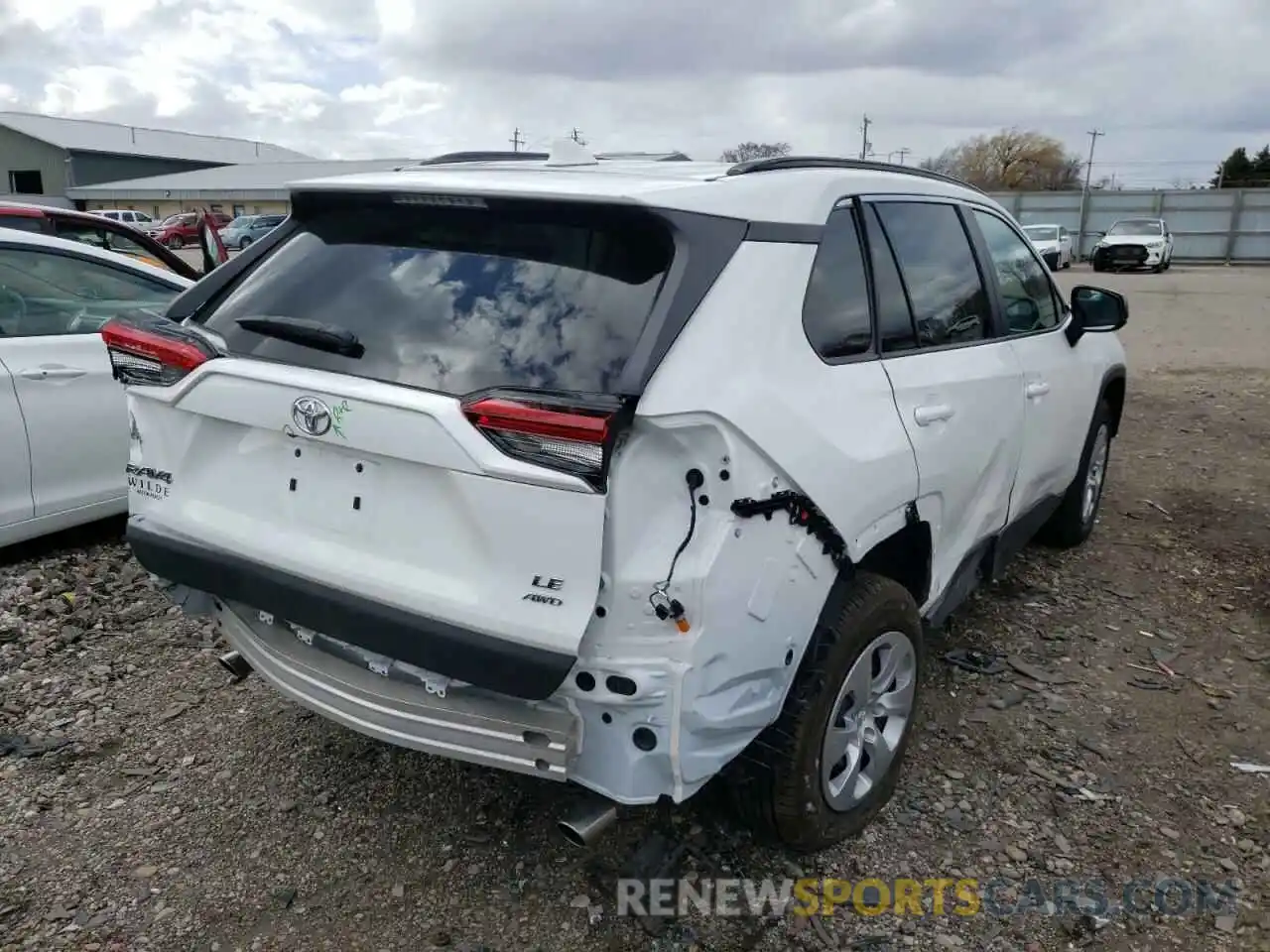 4 Photograph of a damaged car 2T3F1RFV4LW131396 TOYOTA RAV4 2020