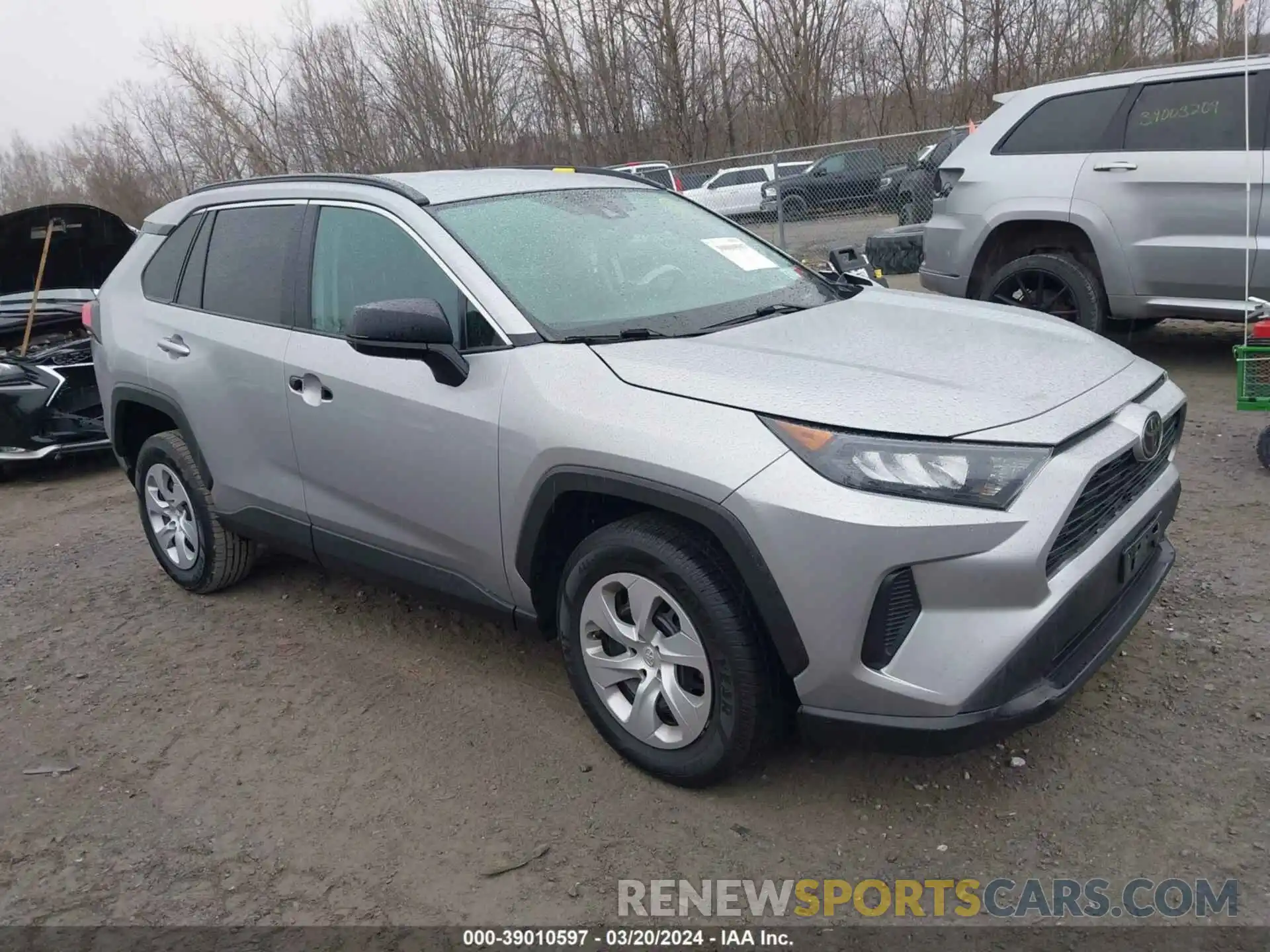 1 Photograph of a damaged car 2T3F1RFV4LW135318 TOYOTA RAV4 2020