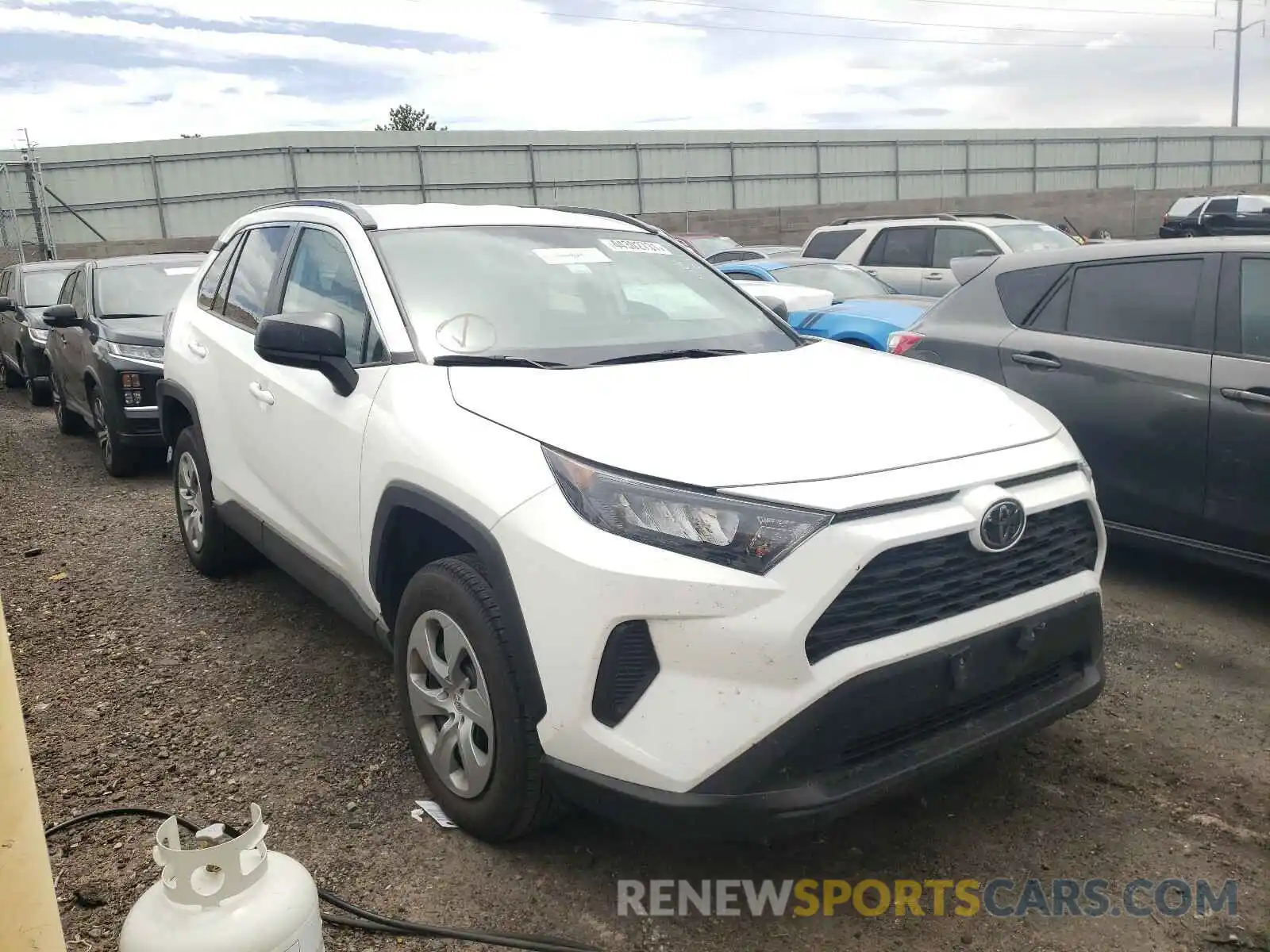 1 Photograph of a damaged car 2T3F1RFV5LC082758 TOYOTA RAV4 2020