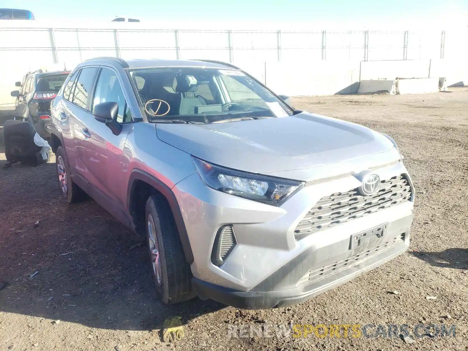 1 Photograph of a damaged car 2T3F1RFV5LC099396 TOYOTA RAV4 2020