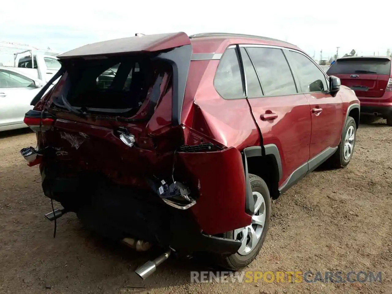 4 Photograph of a damaged car 2T3F1RFV5LC105164 TOYOTA RAV4 2020