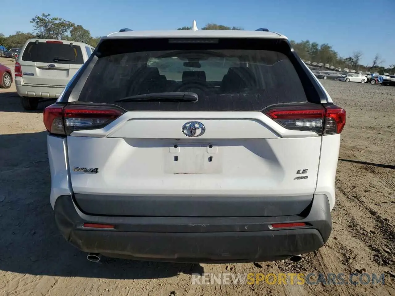 6 Photograph of a damaged car 2T3F1RFV5LC112390 TOYOTA RAV4 2020
