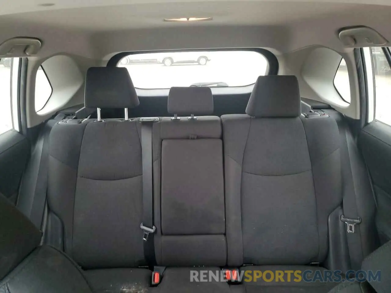 10 Photograph of a damaged car 2T3F1RFV5LW084766 TOYOTA RAV4 2020