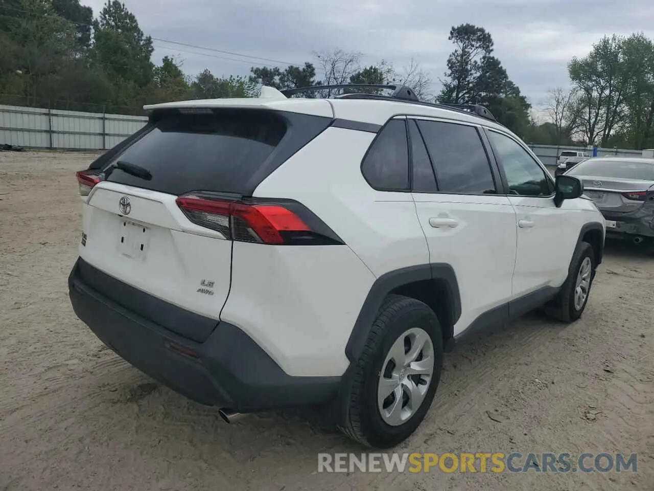 3 Photograph of a damaged car 2T3F1RFV5LW084766 TOYOTA RAV4 2020