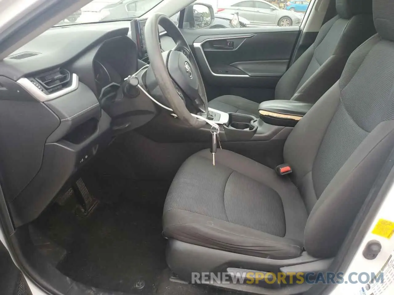 7 Photograph of a damaged car 2T3F1RFV5LW084766 TOYOTA RAV4 2020