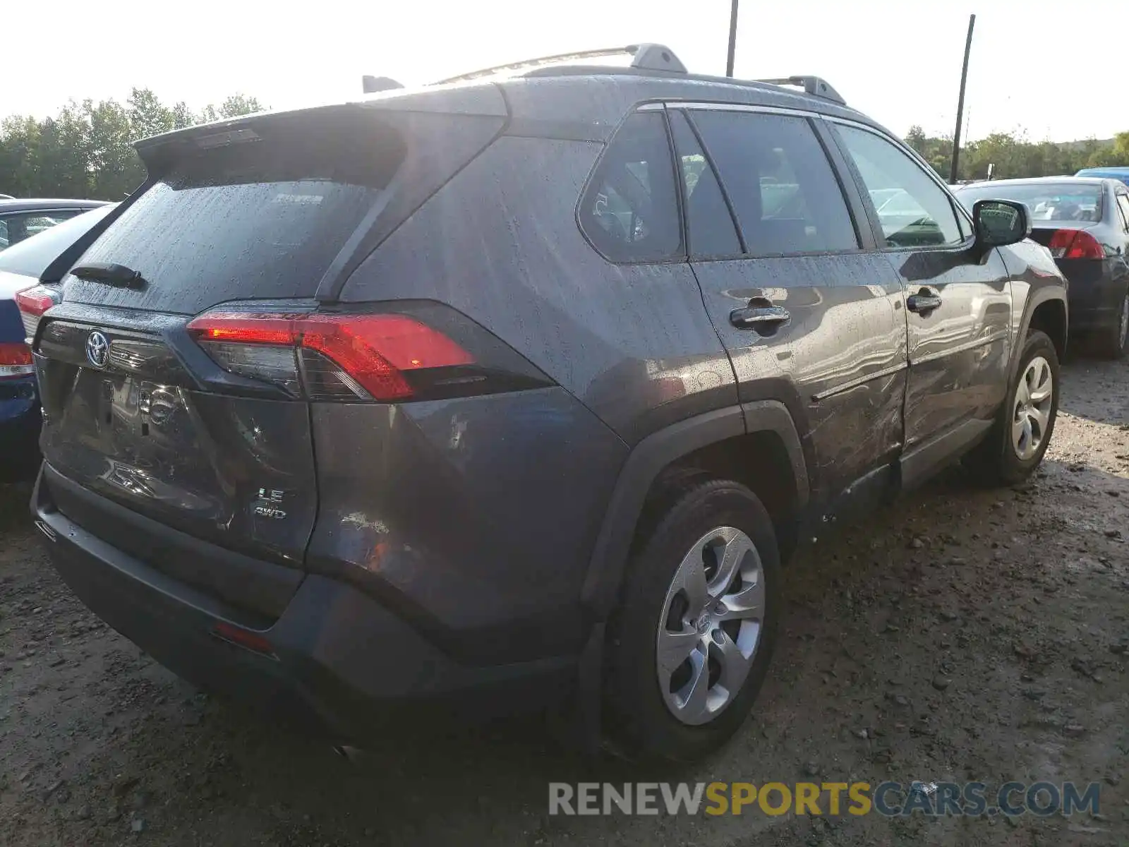 4 Photograph of a damaged car 2T3F1RFV5LW088817 TOYOTA RAV4 2020