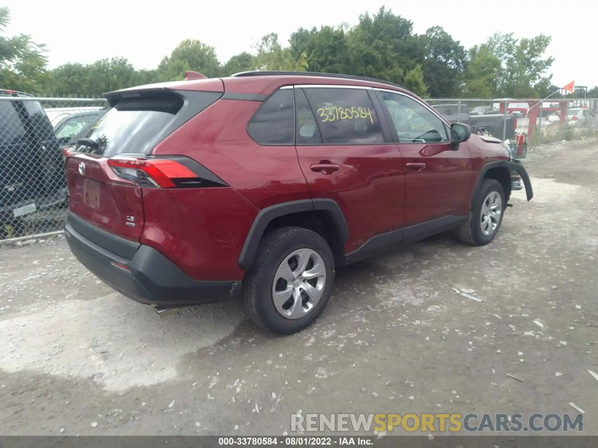 4 Photograph of a damaged car 2T3F1RFV5LW094505 TOYOTA RAV4 2020