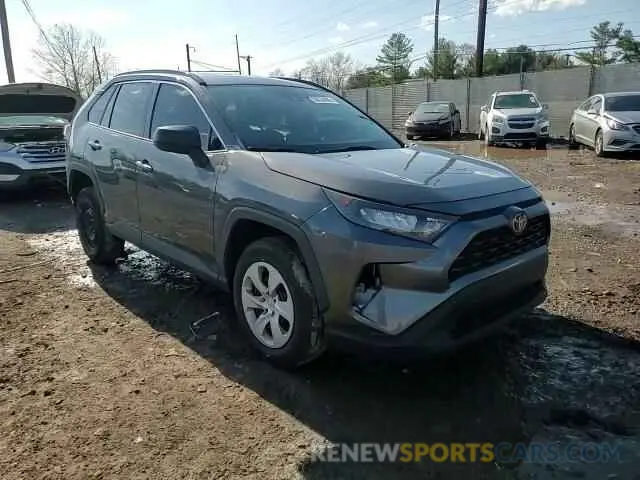 11 Photograph of a damaged car 2T3F1RFV5LW110220 TOYOTA RAV4 2020