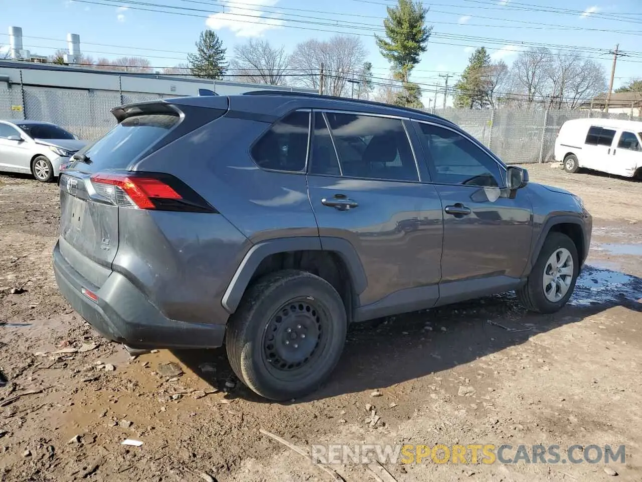 3 Photograph of a damaged car 2T3F1RFV5LW110220 TOYOTA RAV4 2020