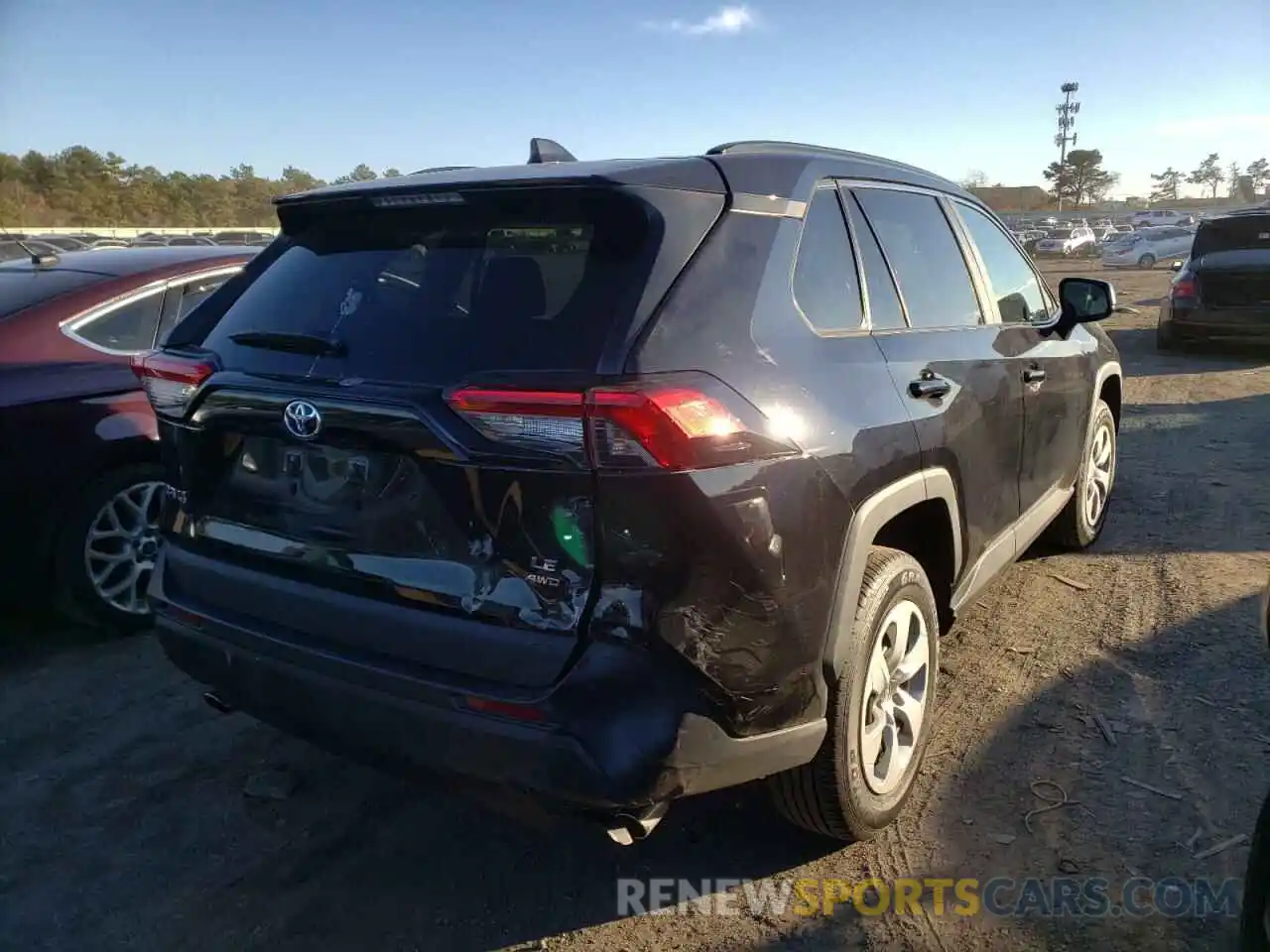 4 Photograph of a damaged car 2T3F1RFV5LW124800 TOYOTA RAV4 2020