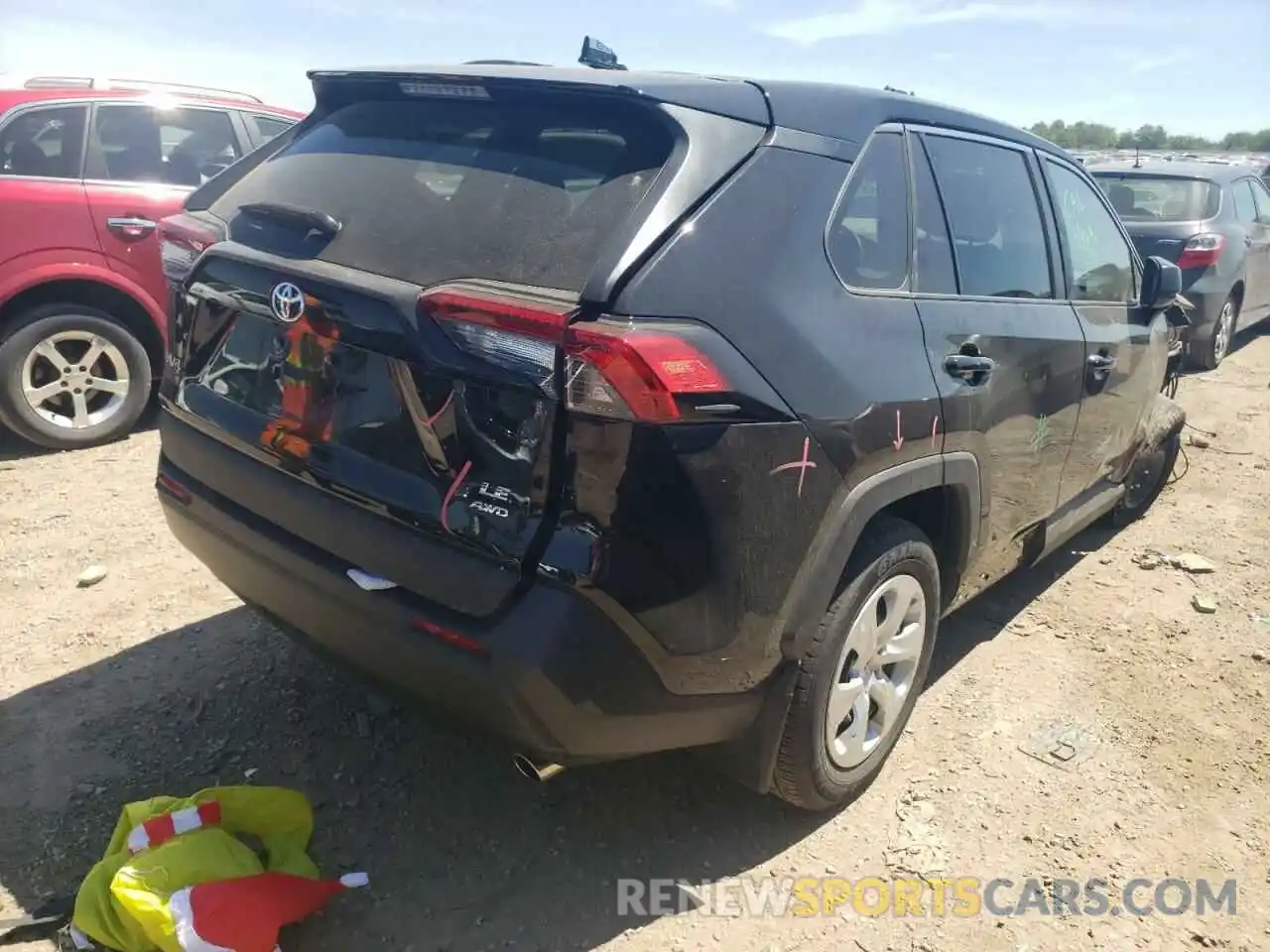 4 Photograph of a damaged car 2T3F1RFV5LW139376 TOYOTA RAV4 2020