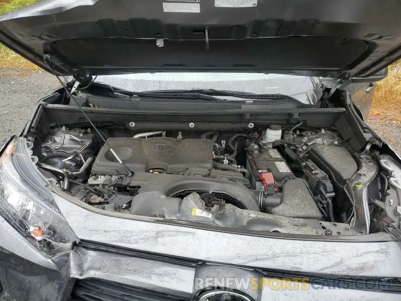11 Photograph of a damaged car 2T3F1RFV6LC076032 TOYOTA RAV4 2020
