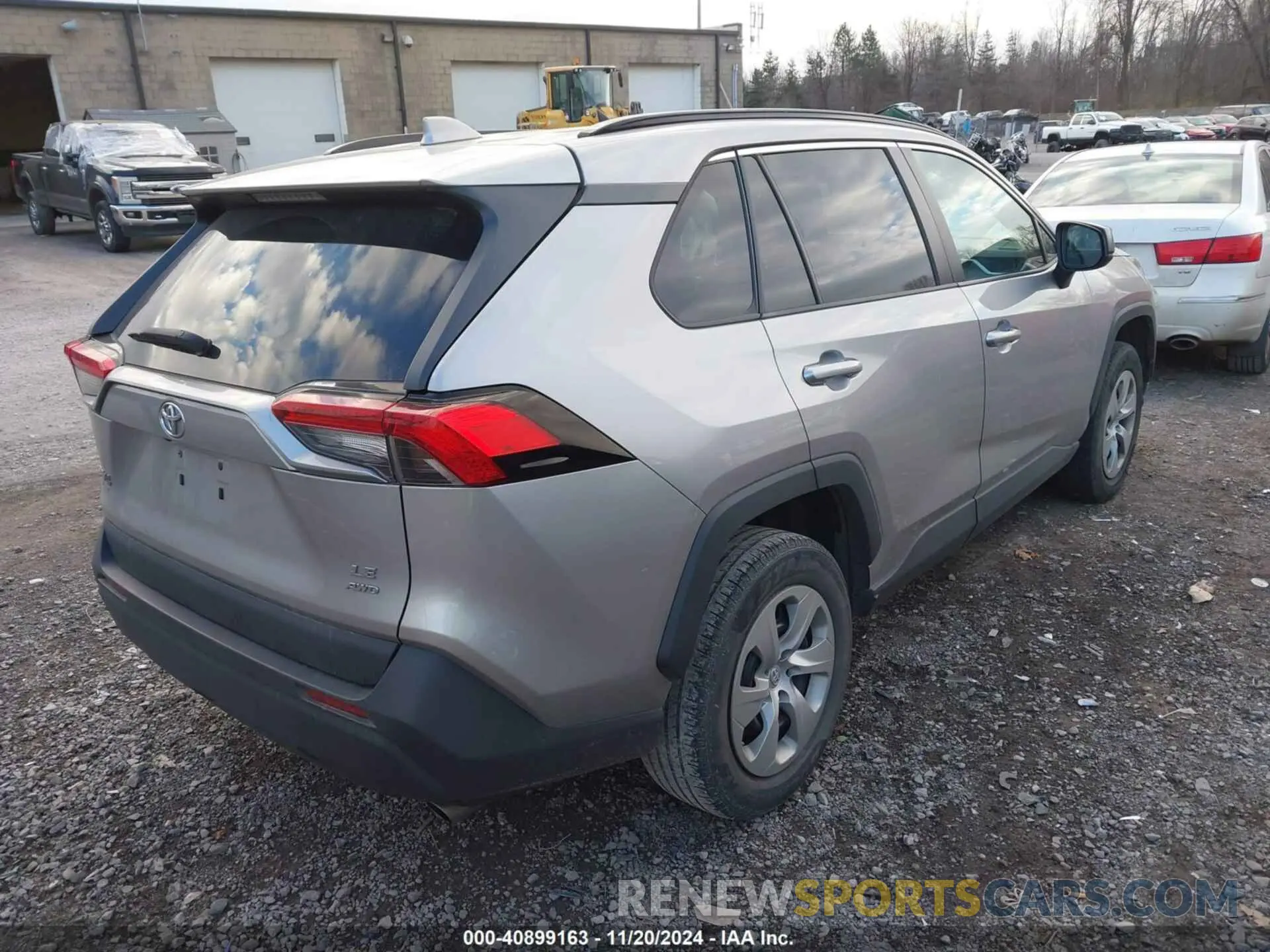 4 Photograph of a damaged car 2T3F1RFV6LC088438 TOYOTA RAV4 2020