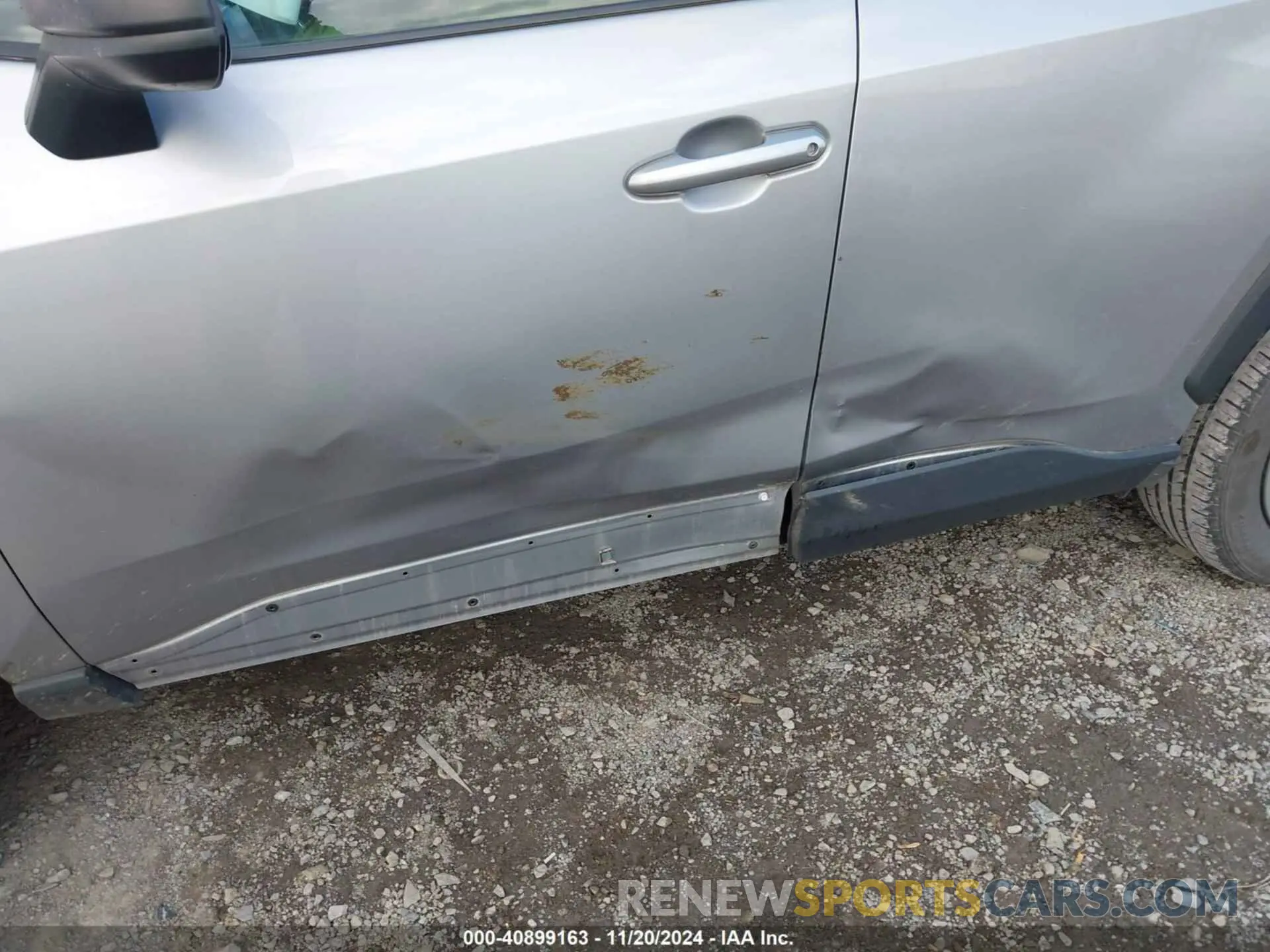 6 Photograph of a damaged car 2T3F1RFV6LC088438 TOYOTA RAV4 2020