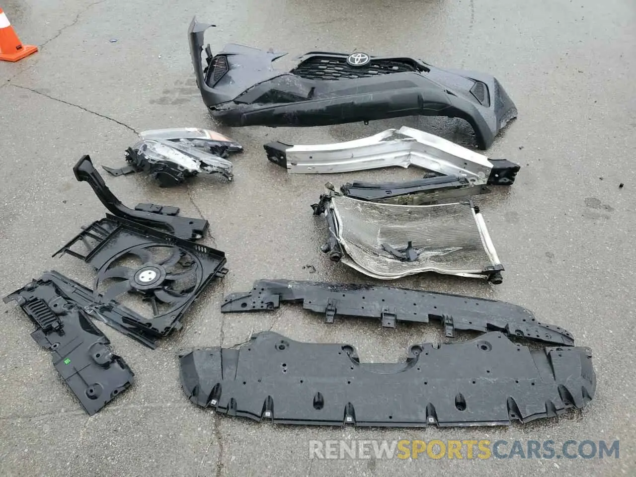 13 Photograph of a damaged car 2T3F1RFV6LC090545 TOYOTA RAV4 2020