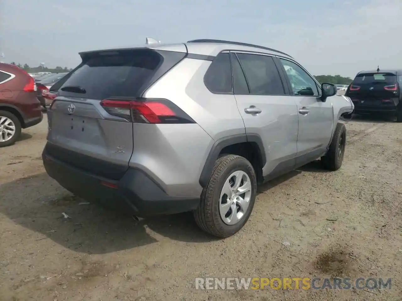 4 Photograph of a damaged car 2T3F1RFV6LC100698 TOYOTA RAV4 2020