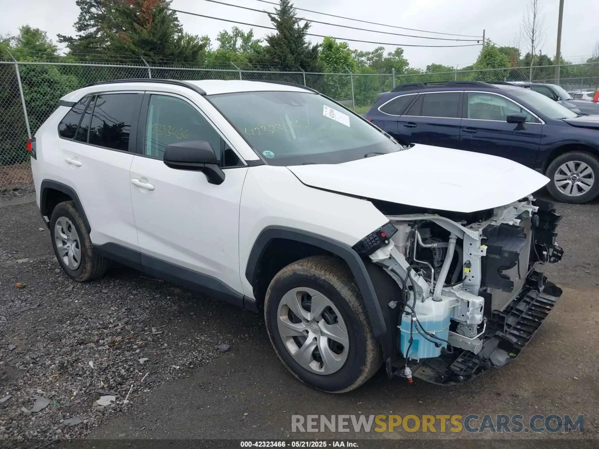 1 Photograph of a damaged car 2T3F1RFV6LC100815 TOYOTA RAV4 2020