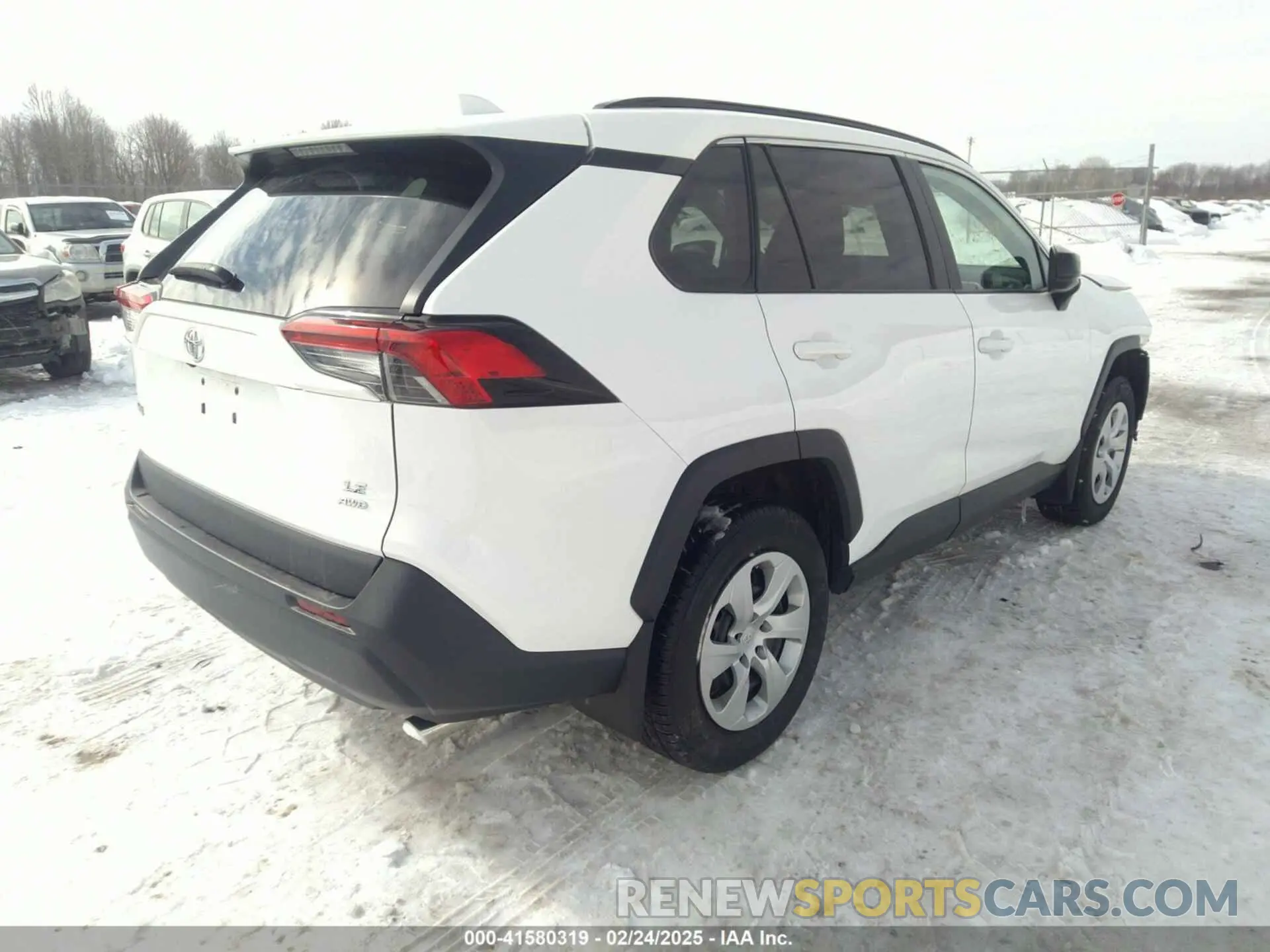 4 Photograph of a damaged car 2T3F1RFV6LC133863 TOYOTA RAV4 2020