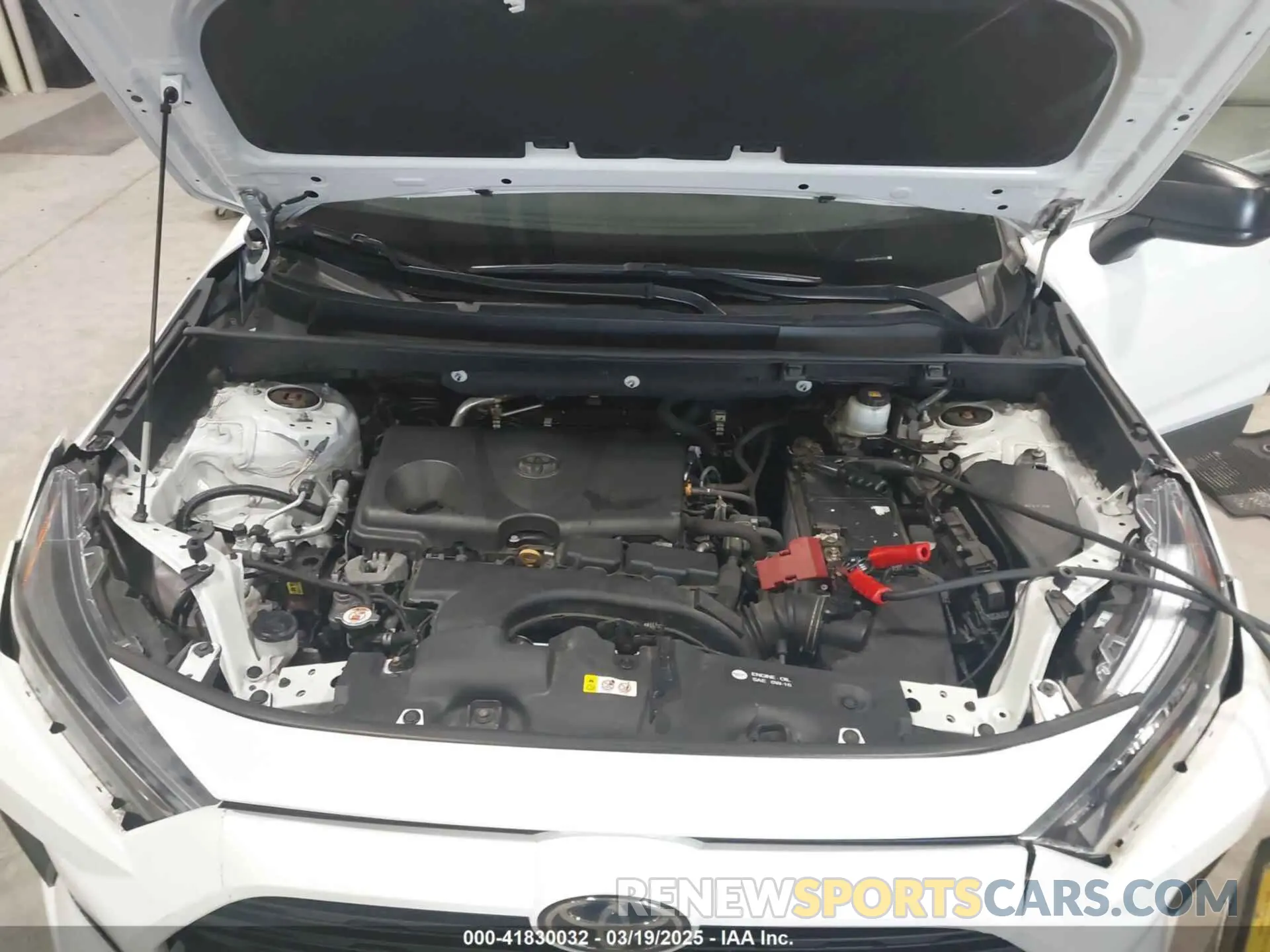 10 Photograph of a damaged car 2T3F1RFV6LW109724 TOYOTA RAV4 2020