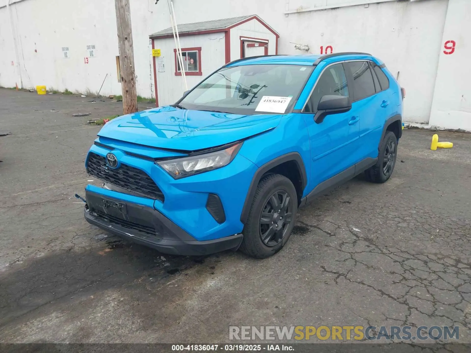 2 Photograph of a damaged car 2T3F1RFV6LW116432 TOYOTA RAV4 2020