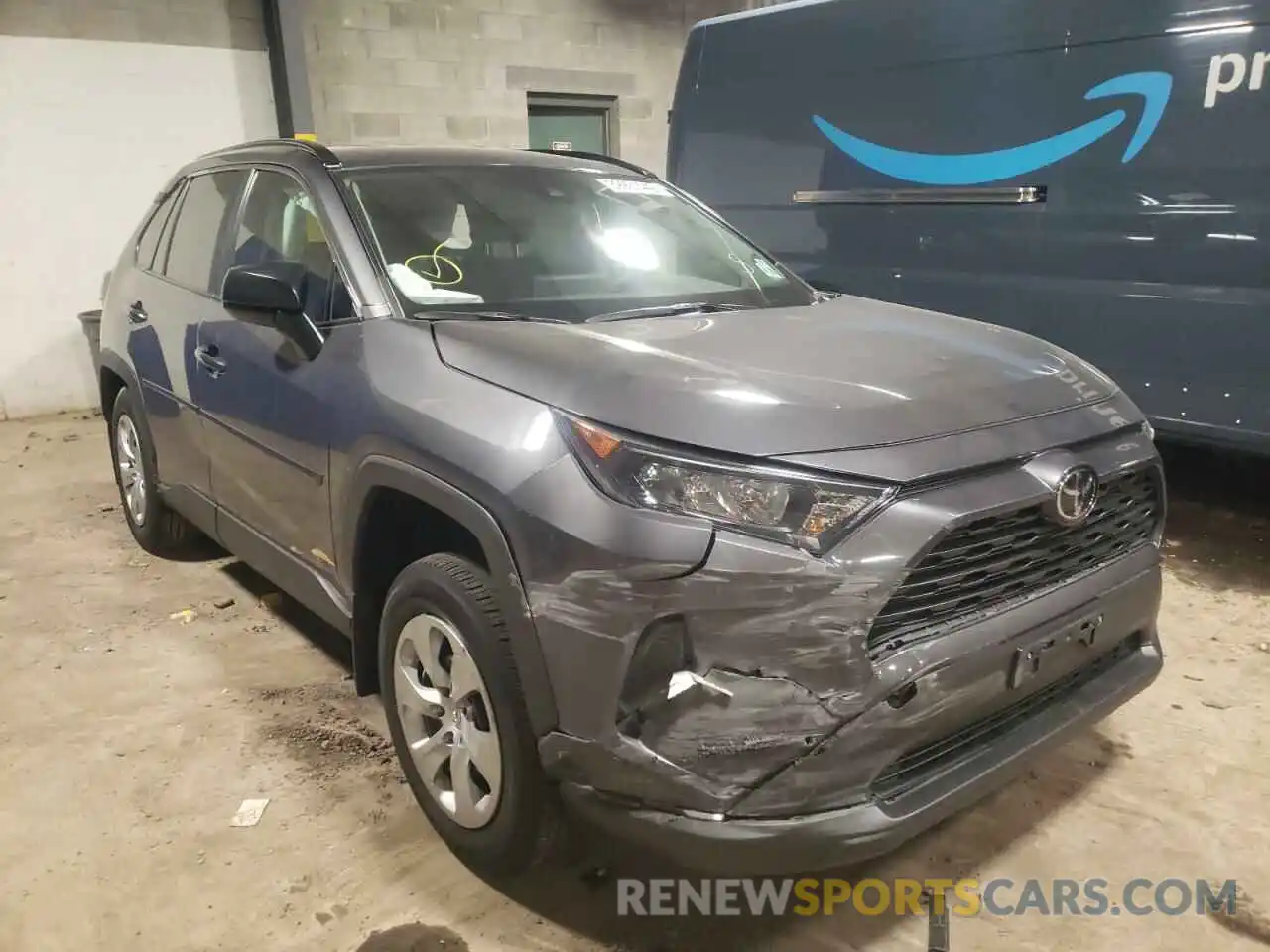 1 Photograph of a damaged car 2T3F1RFV6LW117175 TOYOTA RAV4 2020